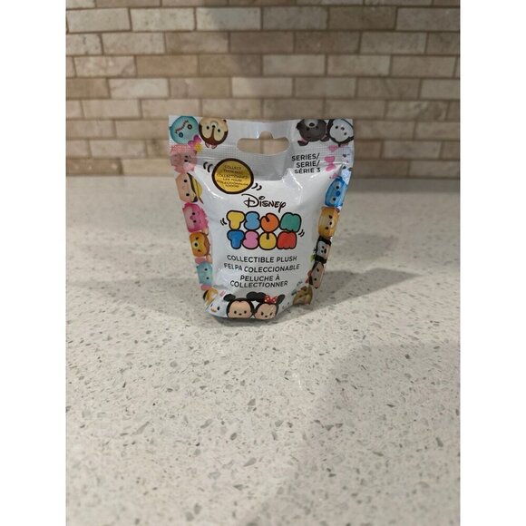 Disney Tsum Tsum Series 3 Mystery Collectible Plush Blind Bag NEW SEALED - Picture 1 of 2